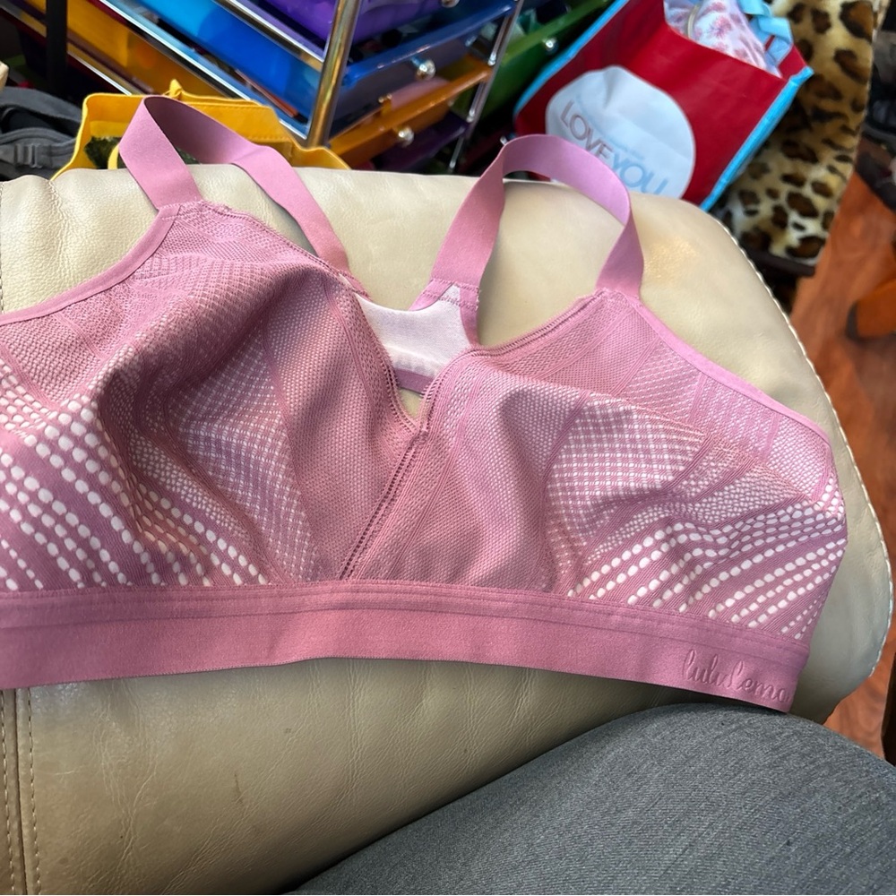 lululemon athletica Purple Awsje to Lace Wireless Crossback Sports Bra Size 36D